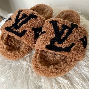 Louis Vuitton Paseo Slides size 7/38